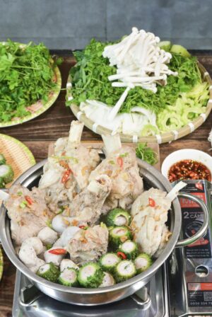 Lẩu sườn chìa đặc biệt